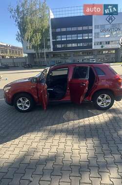 Позашляховик / Кросовер Mitsubishi ASX 2010 в Чернівцях