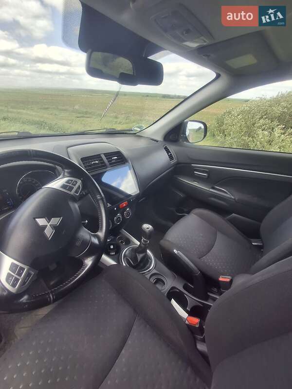 Позашляховик / Кросовер Mitsubishi ASX 2011 в Сокалі