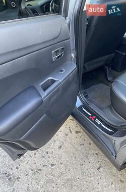 Внедорожник / Кроссовер Mitsubishi ASX 2013 в 