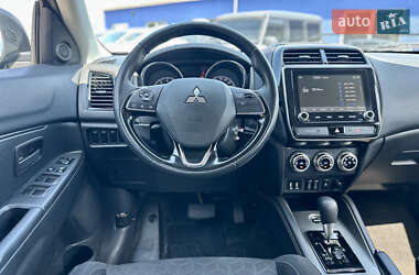 Внедорожник / Кроссовер Mitsubishi ASX 2019 в 