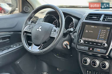 Внедорожник / Кроссовер Mitsubishi ASX 2019 в 