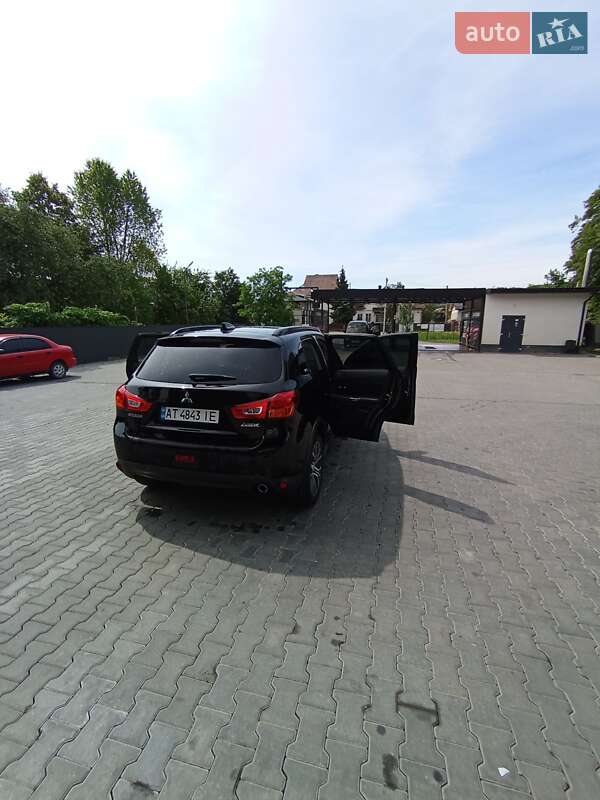 Внедорожник / Кроссовер Mitsubishi ASX 2017 в Ивано-Франковске фото 4 Внедорожник / Кроссовер Mitsubishi ASX 2017 в Ивано-Франковске