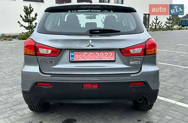 Внедорожник / Кроссовер Mitsubishi ASX 2013 в 