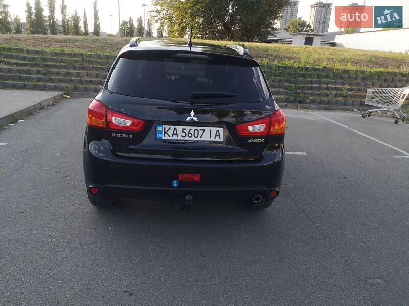 Позашляховик / Кросовер Mitsubishi ASX 2014 в Києві