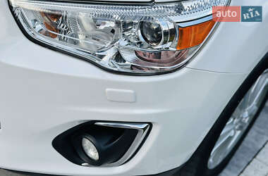 Внедорожник / Кроссовер Mitsubishi ASX 2014 в 