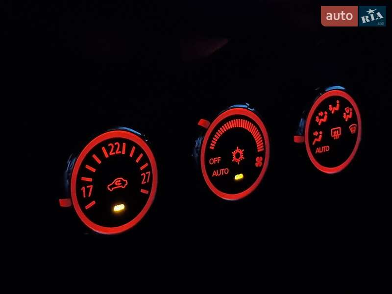 Внедорожник / Кроссовер Mitsubishi ASX 2014 в Киеве