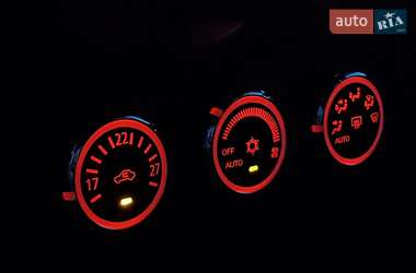 Внедорожник / Кроссовер Mitsubishi ASX 2014 в 