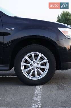 Внедорожник / Кроссовер Mitsubishi ASX 2014 в 