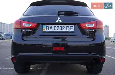 Внедорожник / Кроссовер Mitsubishi ASX 2014 в 