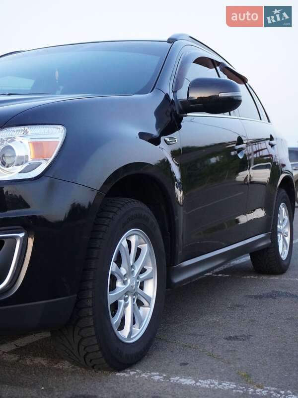 Внедорожник / Кроссовер Mitsubishi ASX 2014 в Киеве