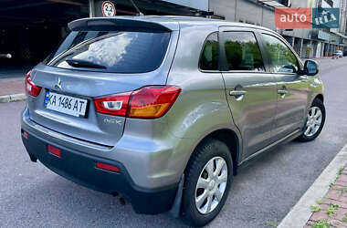 Внедорожник / Кроссовер Mitsubishi ASX 2012 в 