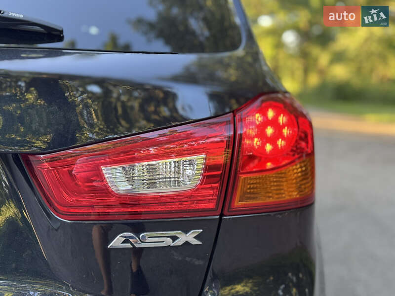 Внедорожник / Кроссовер Mitsubishi ASX 2015 в Тернополе