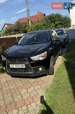 Внедорожник / Кроссовер Mitsubishi ASX 2010 в 