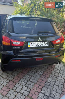Внедорожник / Кроссовер Mitsubishi ASX 2010 в 