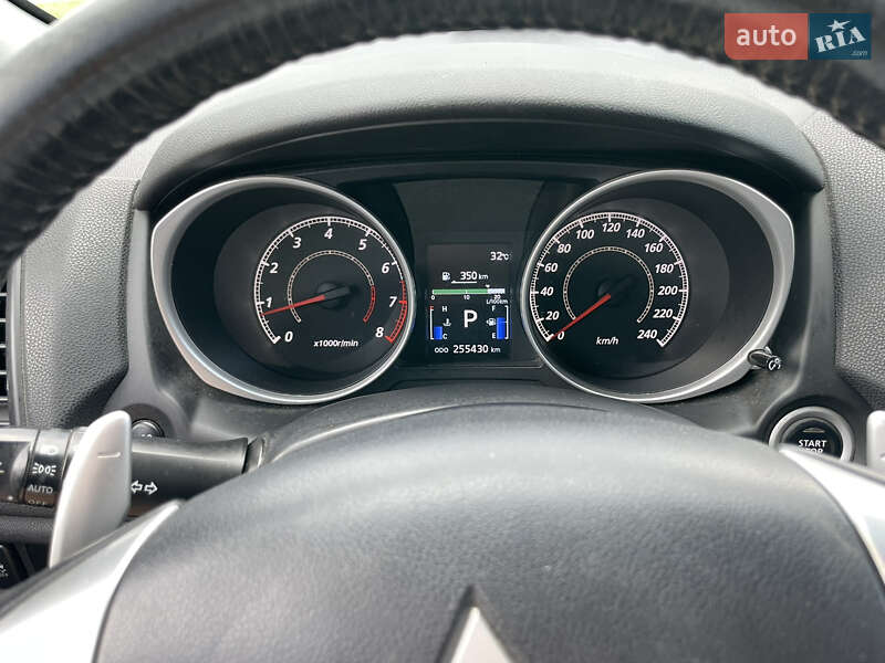 Внедорожник / Кроссовер Mitsubishi ASX 2011 в Черкассах