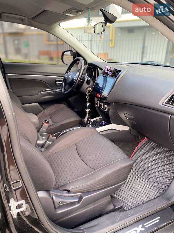 Позашляховик / Кросовер Mitsubishi ASX 2010 в Черкасах