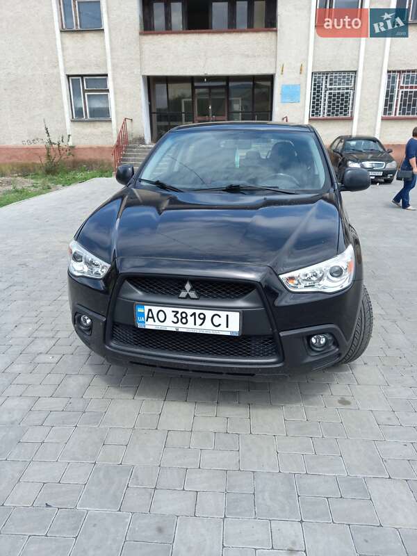 Внедорожник / Кроссовер Mitsubishi ASX 2011 в Ужгороде