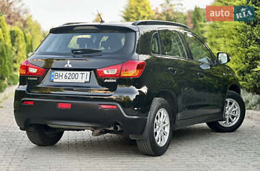 Внедорожник / Кроссовер Mitsubishi ASX 2010 в 