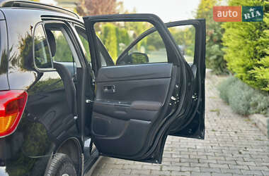 Внедорожник / Кроссовер Mitsubishi ASX 2010 в 