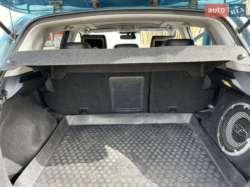 Внедорожник / Кроссовер Mitsubishi ASX 2010 в Славутиче