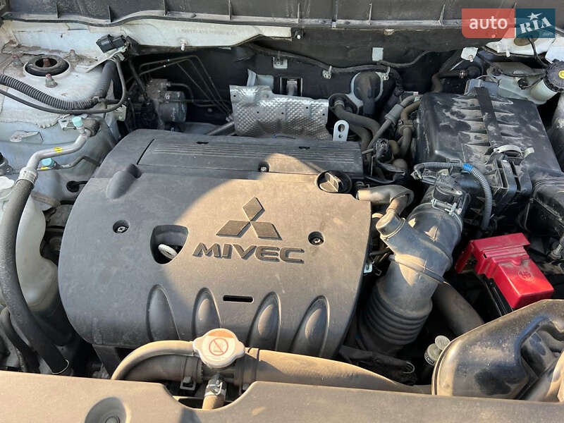 Позашляховик / Кросовер Mitsubishi ASX 2017 в Києві фото 25 Позашляховик / Кросовер Mitsubishi ASX 2017 в Києві