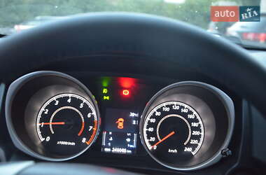Внедорожник / Кроссовер Mitsubishi ASX 2012 в 