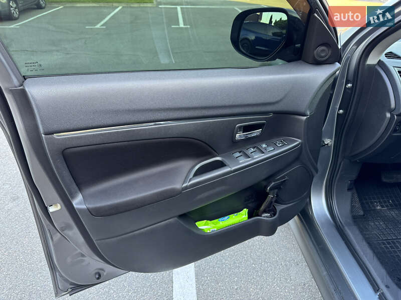 Внедорожник / Кроссовер Mitsubishi ASX 2013 в Киеве