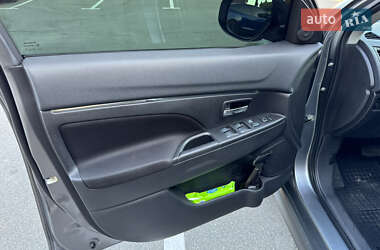 Внедорожник / Кроссовер Mitsubishi ASX 2013 в 
