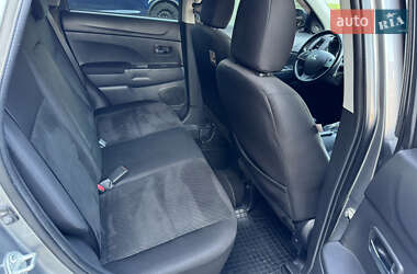Внедорожник / Кроссовер Mitsubishi ASX 2013 в 