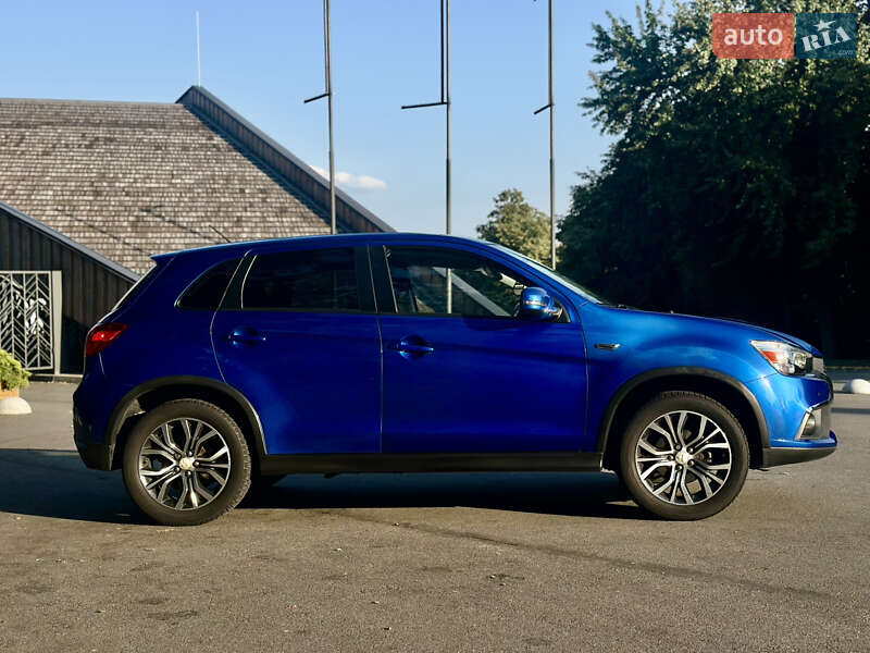 Внедорожник / Кроссовер Mitsubishi ASX 2016 в Киеве