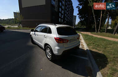 Внедорожник / Кроссовер Mitsubishi ASX 2010 в 