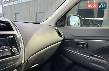 Внедорожник / Кроссовер Mitsubishi ASX 2014 в 