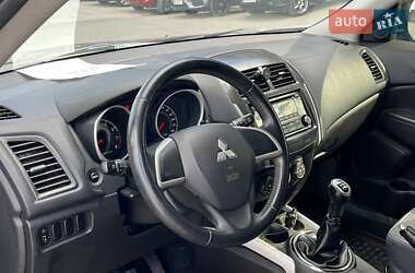 Внедорожник / Кроссовер Mitsubishi ASX 2014 в 