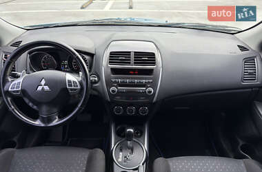 Внедорожник / Кроссовер Mitsubishi ASX 2012 в 