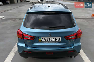 Внедорожник / Кроссовер Mitsubishi ASX 2012 в 