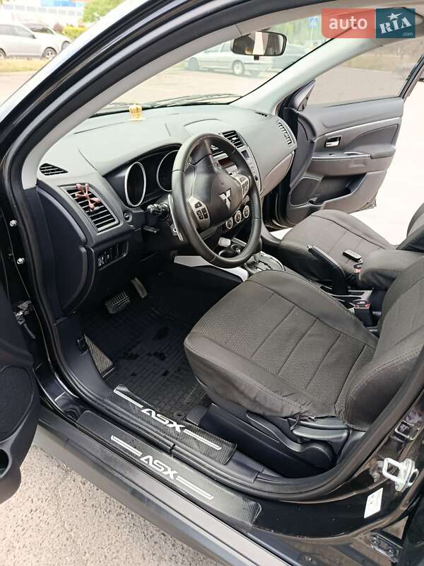 Позашляховик / Кросовер Mitsubishi ASX 2011 в Бориславі