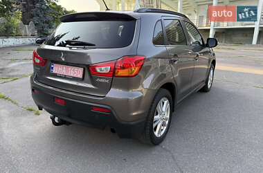 Внедорожник / Кроссовер Mitsubishi ASX 2011 в 