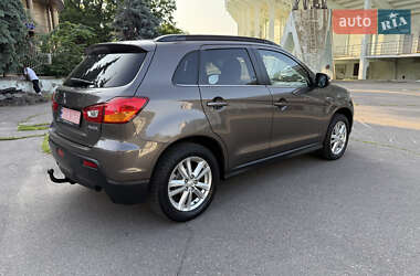 Внедорожник / Кроссовер Mitsubishi ASX 2011 в 