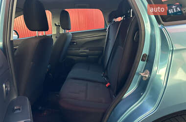 Внедорожник / Кроссовер Mitsubishi ASX 2010 в 