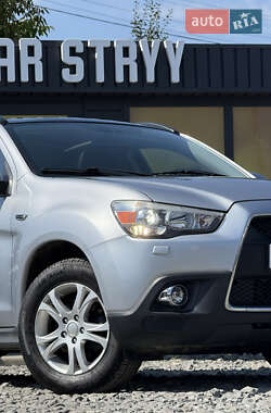 Внедорожник / Кроссовер Mitsubishi ASX 2010 в 