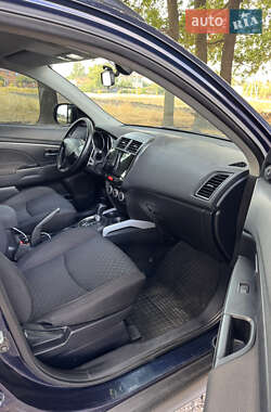 Внедорожник / Кроссовер Mitsubishi ASX 2010 в 