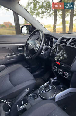 Внедорожник / Кроссовер Mitsubishi ASX 2010 в 
