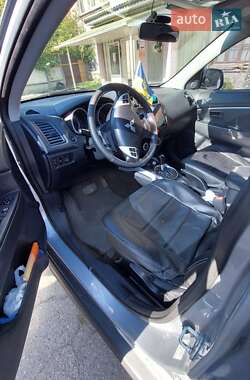 Внедорожник / Кроссовер Mitsubishi ASX 2011 в 