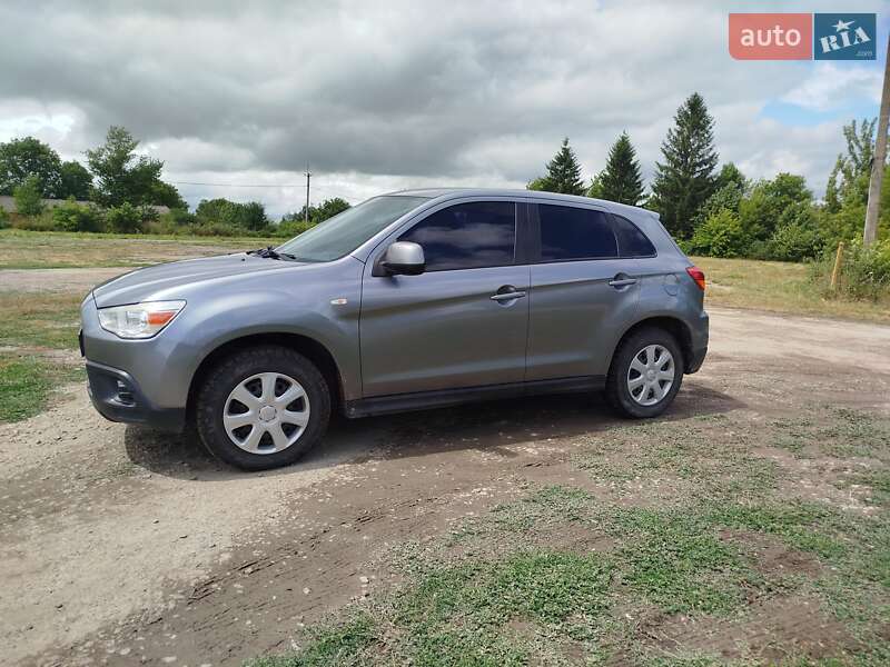 Внедорожник / Кроссовер Mitsubishi ASX 2012 в Новой Ушице