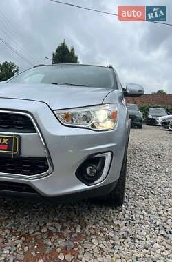 Внедорожник / Кроссовер Mitsubishi ASX 2015 в 