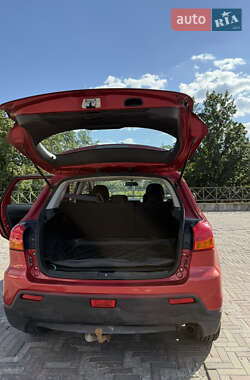 Внедорожник / Кроссовер Mitsubishi ASX 2012 в 