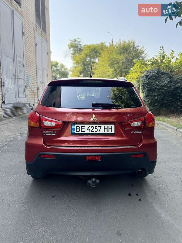 Внедорожник / Кроссовер Mitsubishi ASX 2011 в Николаеве
