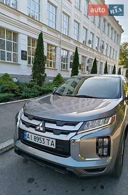 Внедорожник / Кроссовер Mitsubishi ASX 2021 в 