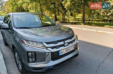 Внедорожник / Кроссовер Mitsubishi ASX 2021 в 