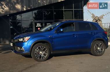 Внедорожник / Кроссовер Mitsubishi ASX 2016 в 